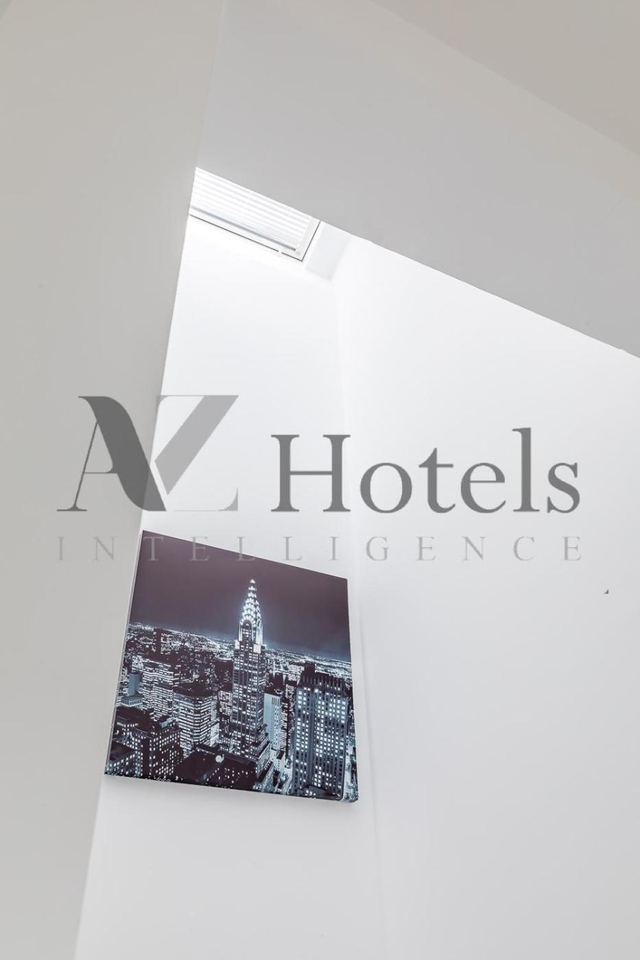 Ayz Luis Cabrera-Auto Check-In Property Мадрид Экстерьер фото